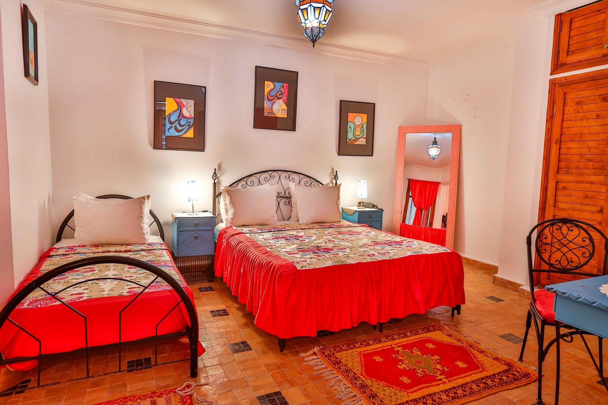 Riad Al Khansaa Εσαουίρα Εξωτερικό φωτογραφία