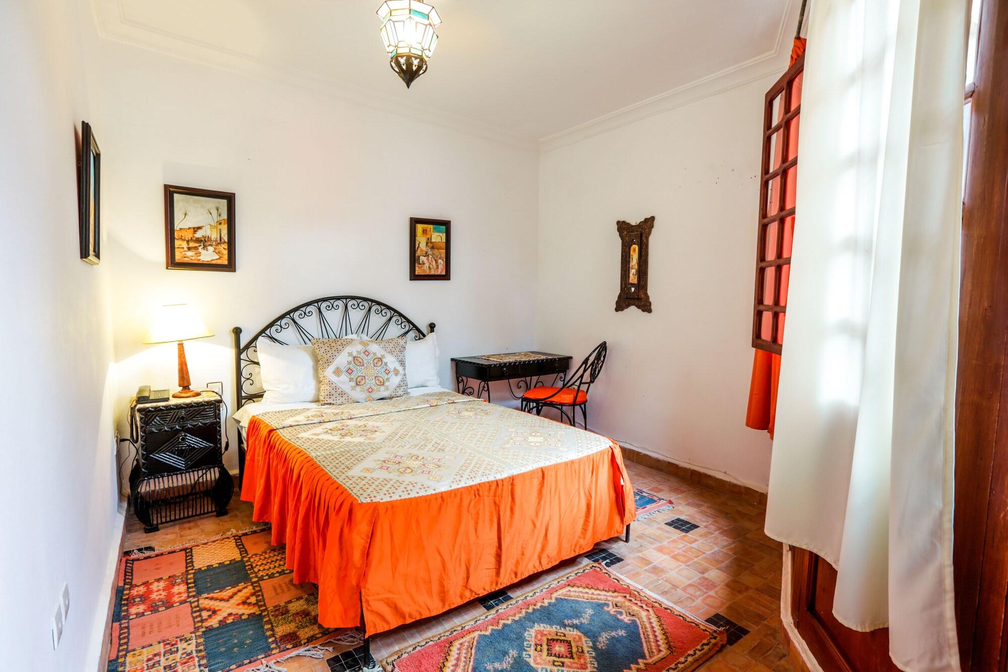 Riad Al Khansaa Εσαουίρα Εξωτερικό φωτογραφία