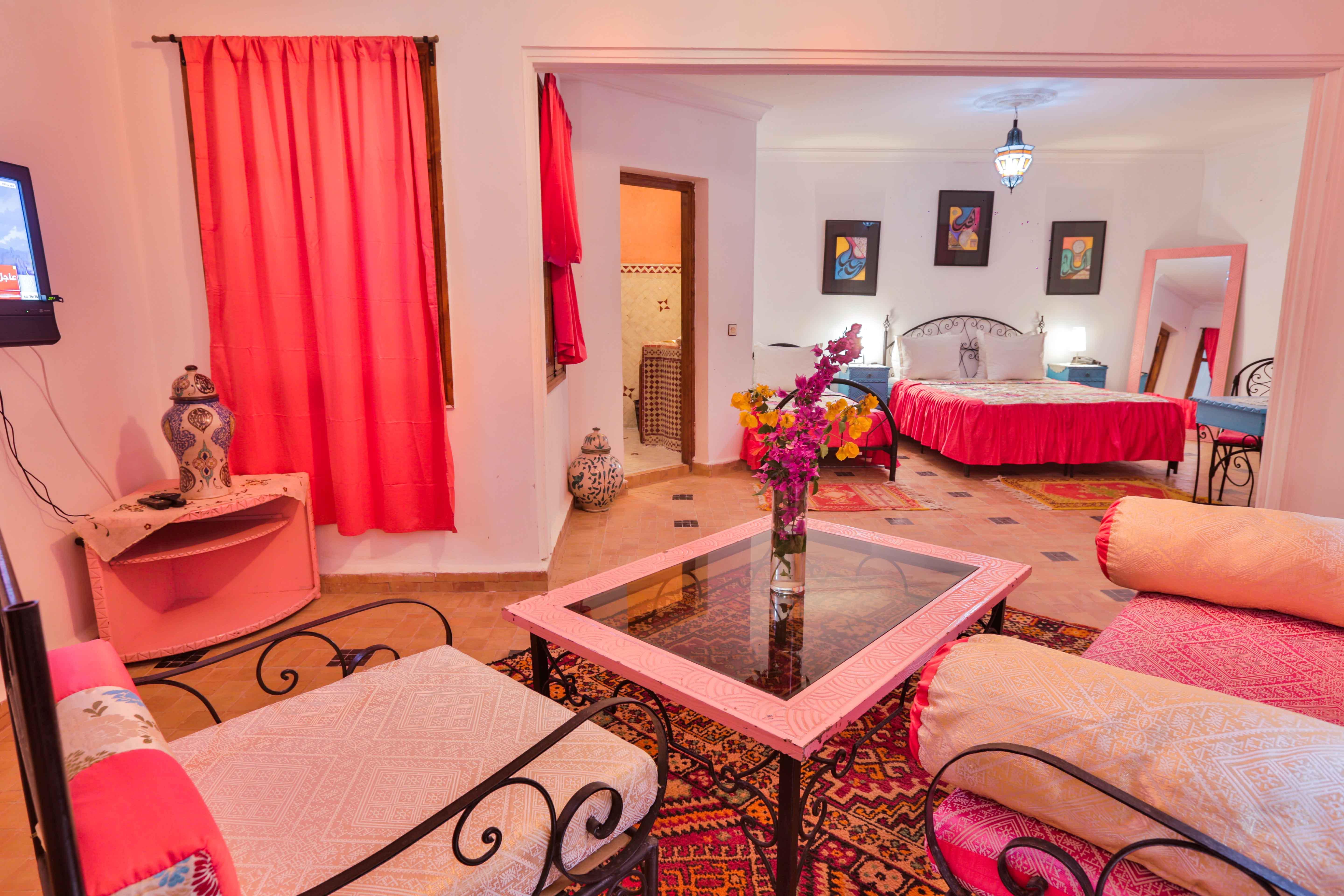 Riad Al Khansaa Εσαουίρα Εξωτερικό φωτογραφία
