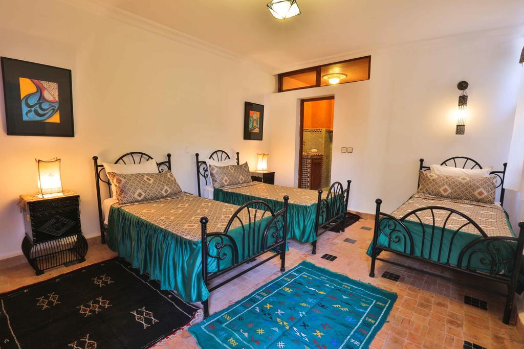 Riad Al Khansaa Εσαουίρα Εξωτερικό φωτογραφία